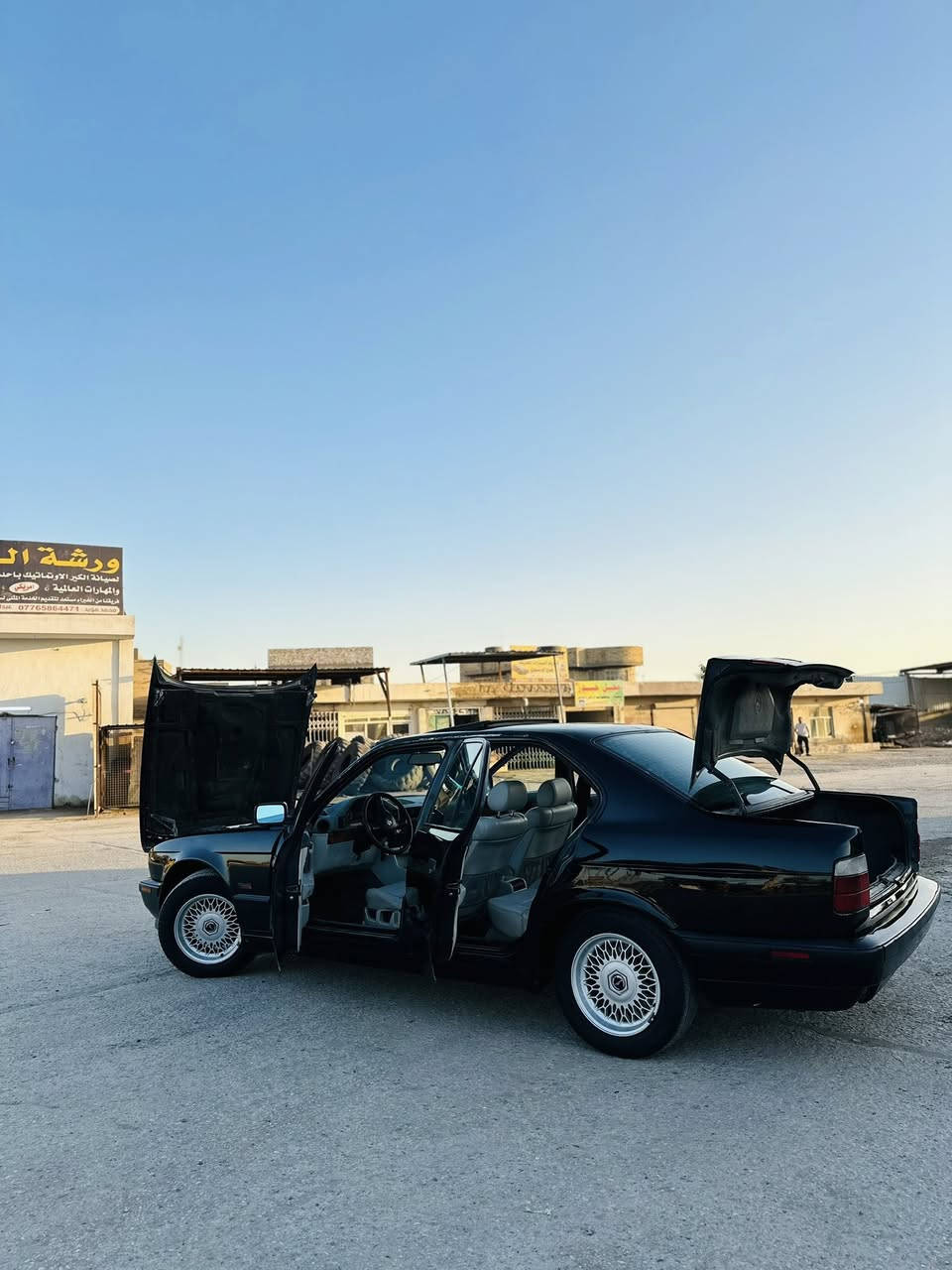 السلام عليكم اخوتي رمضان كريم للي يدور نضيف للبيع BMW 525 اصل بليته وسنويه موديل 1991 فول الفول فتحه دبل ايرباك داخل صاج مقاعد جلد كارتر داخل اوف وايت تبريد قطعتين محرك مسكر عدل كير اوتو رقم اربيل الدولي هزه وسنويه ولوحات جديد السياره مكفوله من دكه الجاكوج بديها موس كلشي بلسياره جديد صاروخ كامل مال حاويه حداده من الطول للطول جديد منضومه تبريد جديد غرفه بلكارتون كهربائيات علبلاد تخم تاير جديد باتري جديده ادامه كامله السياره جاهزه ما ناقصه والحمد لله معروضه ب 78 وبيها مجال بسيط مكاني بابل رقمي *********** شوفها السياره تفيدك اني بخدمتك ما تفيدك اعتبرها و ونشالله تحصل اغات اغاتها
