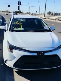 لبيع سياره كورلا موديل 24 سياره بانزين ابيع سياره علئ حادثه  ضراه سيار...