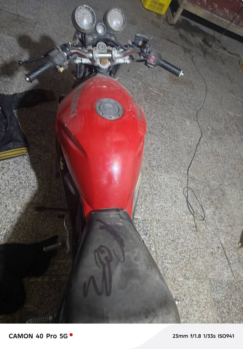 سلام عليكم دراجه بطح بانده ربه كرستال إدراجه حيل نضيفه جانت متروكه  دراجه نضيفه كلش وشغاله مكان نجف البيع عده مرواس يرسلني وهاذه رقمي ***********
