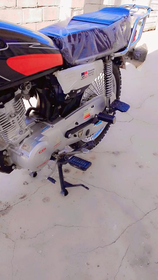 السلام عليكم
دراجه تايكر ايراني 
للبيع موديل ٢٣ دراجه نضيفه 
بلاديه مكفوله 
اوراق باسمي 
كمرك 
كامله 
السعر ٣٧٥
 مستعجل 
العنوان الفحامه قرب جزيرة بغداد 
 واتساب ***********
