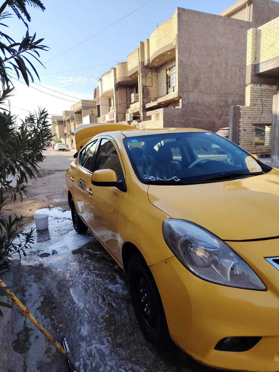 نيسان 2013 بسمي رقم انكليزي سياره نظيفه  صبغ جديد دواخل جديده تخم تاير كير مكينه تبريد مكفول السيارة خير من الله  السعر 76 بيه مجال بغداد العبيدي شارع 20  ***********
