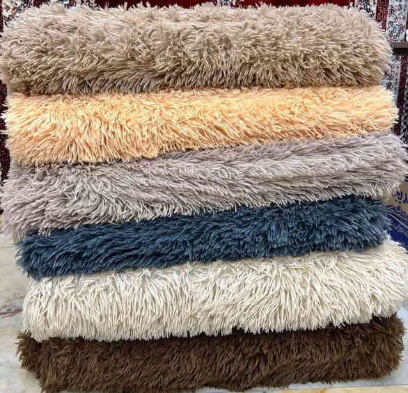 متوفر الان وجبه جديده
ارضيه فرو كثيف وخامه ناعمه 
الوان انيقه وزاهيه 
ظهر محبب مانع للانزلاق والرطوبه 
ألقياس  👇
2×3  قياس ستندر كامل
المسيب السوق الكبير محلات رضا الجاروش شارع زين العابدين للحجز واتساب فقط ***********
يتوفر توووصيل
