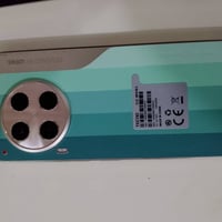 حبايب جهاز للبيع مستعجل على بيعته جهاز جديد الله يشهد  ذاكره 256 كامره...