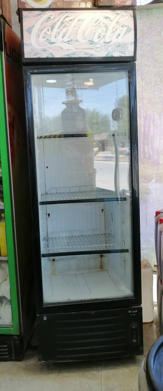يالله السلام عليكم عارضة براد للبيع شركة ال جي العربي شرط برودة ثلج السعر 325 وبيهه مجال ***********

