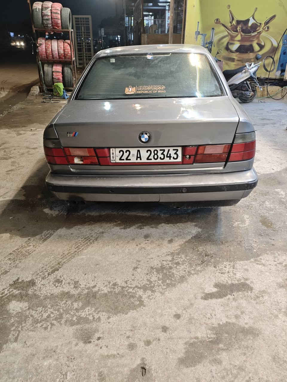 السلام عليكم بي ام دبليو موديل 91 535 محرك مفتوح اصل بليتة سيارة كاملة كلشي ما بيها عدا الضربة الموضحة سعر 42 وبيها مجال مكاني بغداد. ***********
