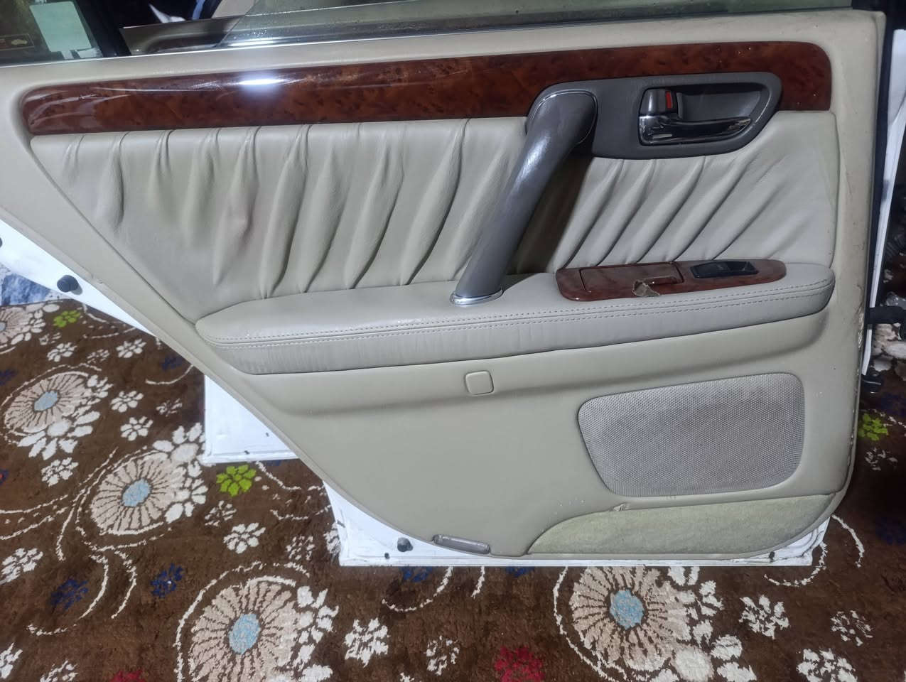 ماشااللە له مالی هه مو لایه ک
شتی تایبە تو نمونه ی ناوی مه لیکه به کامای
جلدزورتایبەت
4کوشن کارەبا 
ته برید مه رکه زی
سه لاجه 
بەردە
4دوگمە
سیبەی دەرگاکان
فرشی ناوستوق
ته نانه ت بوری سەلاجەکه شی له گه له
ته نها بوفروشتنه گورینه وەم نیەله گه ل ریزی برابجوکتان👍👍
ئەوەی لەریسە مانایه بەکامل کاملی بە10گەلا
دەرگاکان جلاتینی هه لی داوە

شوین دەربندیخان
ئەدمین❤️🌹


**إذا كنت صاحب هذا الإعلان وتريد حذفه لأي سبب، رجاءا أرسل رسالة إلى الدعم الفني**