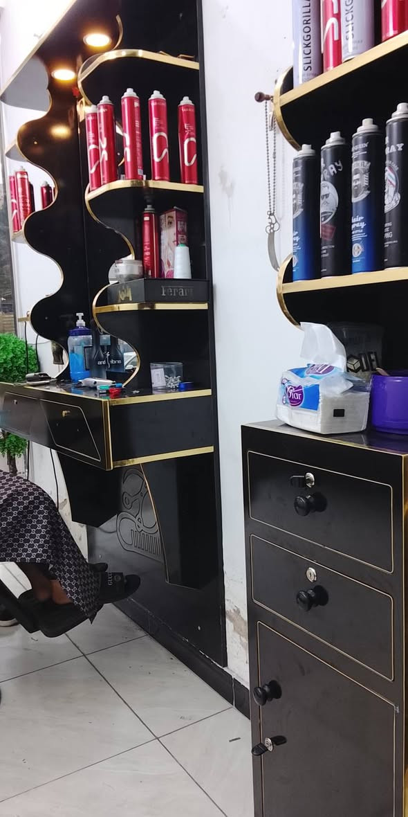 السلام عليكم سعرها 650 
***********
