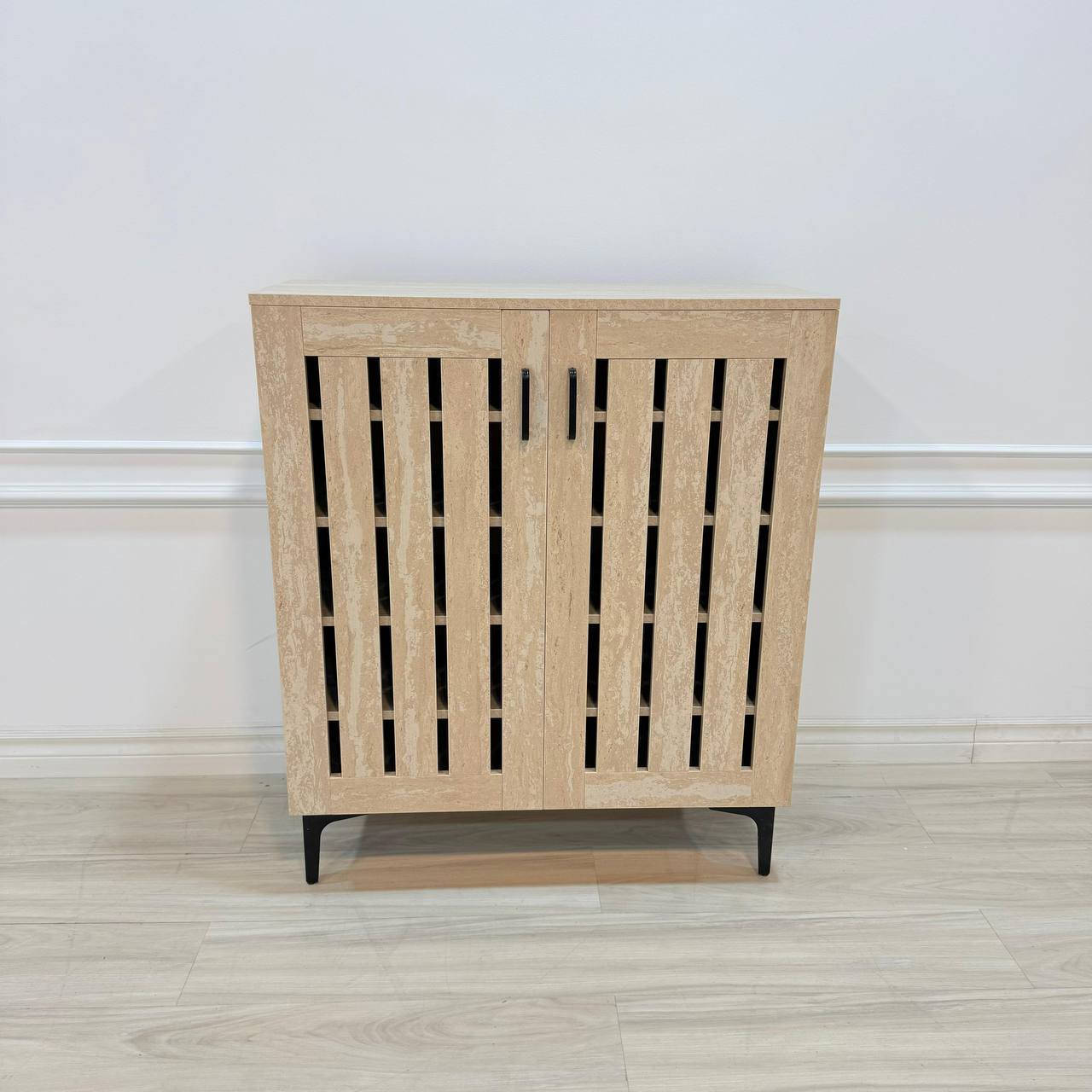 خزانه 2 باب  
خشب mdf 
عرض 80 سم 
ارتفاع 95 سم 
عمق 32 سم 

للحجز والاستفسار يمكنك مراسلة الصفحة ✨ 
توجد خدمة توصيل كافة محافظات العراق 🚛


**إذا كنت صاحب هذا الإعلان وتريد حذفه لأي سبب، رجاءا أرسل رسالة إلى الدعم الفني**