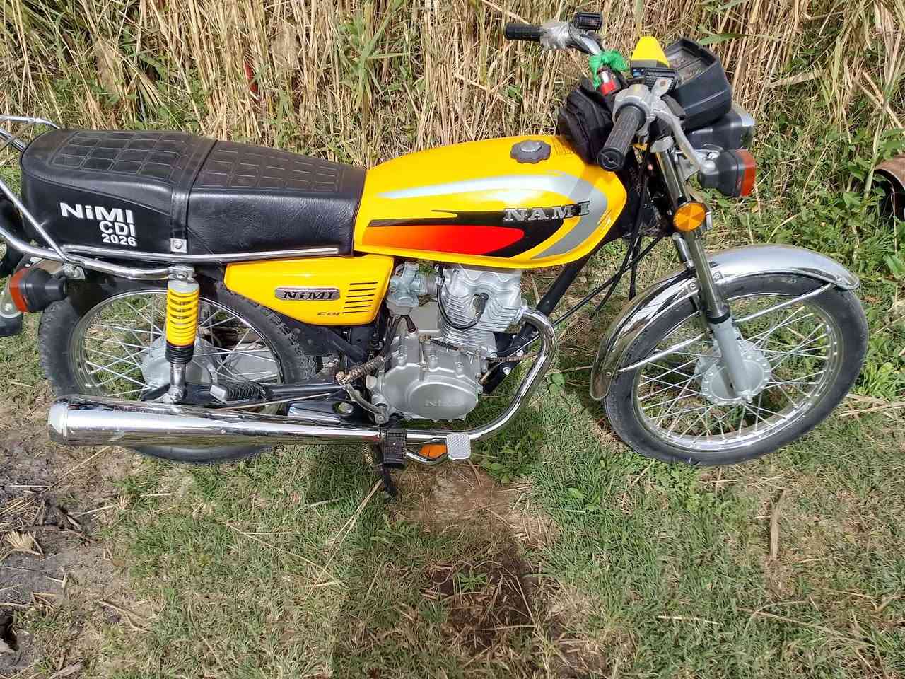 السلام عليكم مكلف بلنشر دارجه للبيع 26
داجه بجيس بعده 
ب775وبيها مجال 
***********
