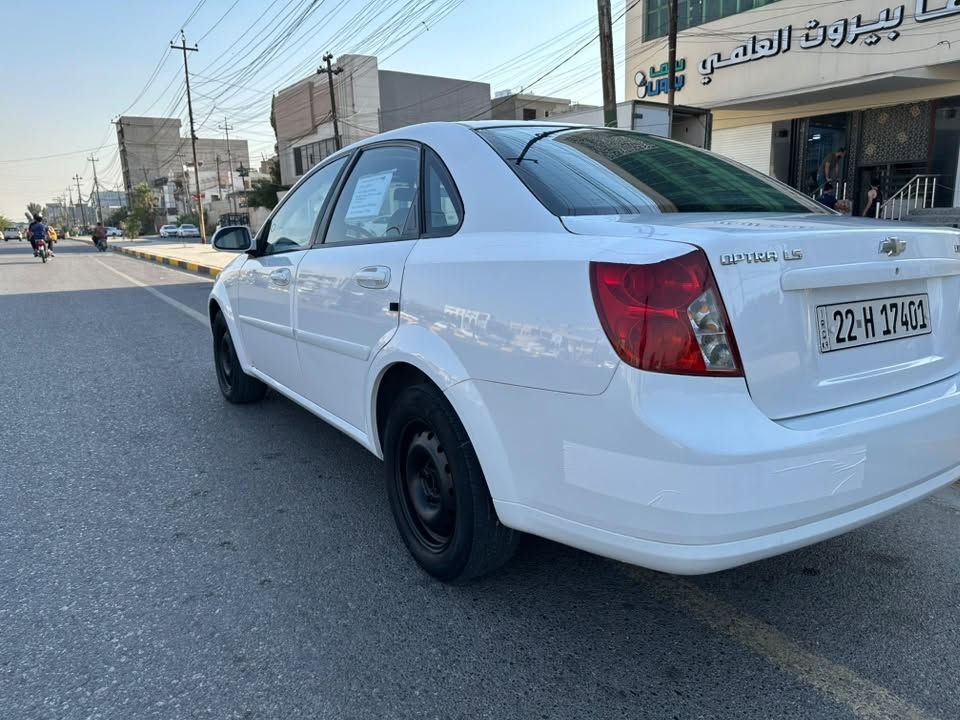 السلام عليكم 
اوبترا لليبع أو مراوس مع حديث
موديل ٢٠١٠ بدون صبغ سياره جاهزه شرط التحويل طخم امامي خلفي جديد طخم تاير جديد سياره ما يعوزها كلشي تبريد ثلج الاستفسار اتصل *********** السعر ٧٩ مجال كلش قليل مكان موصل
