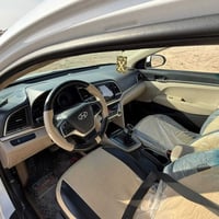 محرك ٢٠٠٠ • عداد ٨٢ الف • رقم اربيل