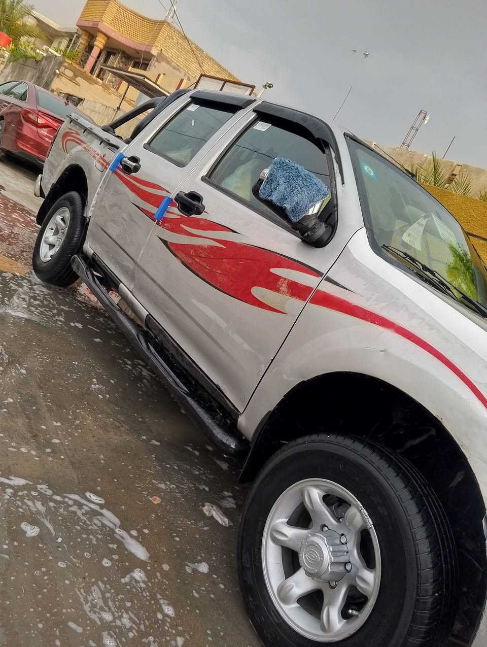 السلام وعليكم بيكم كنوه للبيع موديل 2012 سياره جاهزه ماكينه وكير كفاله كهربائيات  جاهزه كلش حلوه وجاهزة السياره رقم بغداد تحويل مباشر تخم تاير جديد سعر 40 وبيها مجال مكان واسط العزيزية رقم الهاتف. ***********. 🚘
