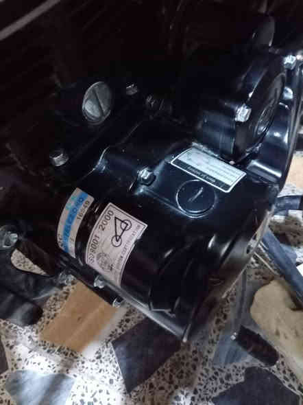 السلام عليكم دراجه سونك ايراني موديل 2025 مكينه 200 زنجيل وضاغطة دراجه جديده بعدها شلعه ومعدل كهربائيات كلها شغاله اشاير لايت بك لايت دشبول مكفوله كفاله عامة برغي مامفتوح بيها
أوراق كامله
السعر : 850 وبيها مجال بسيط 
العنوان:  بغداد الشعب شارع الصحة
الرقم : ***********
