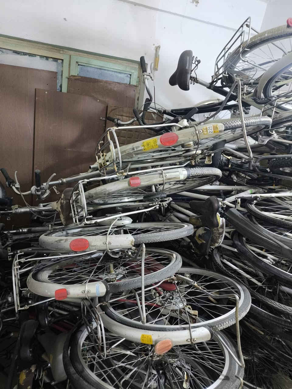 السلام عليكم
تصفيه محل بيسكلات 
للبيع جمله فقط 
العنوان ميسان 
اتصال فقط 
***********
