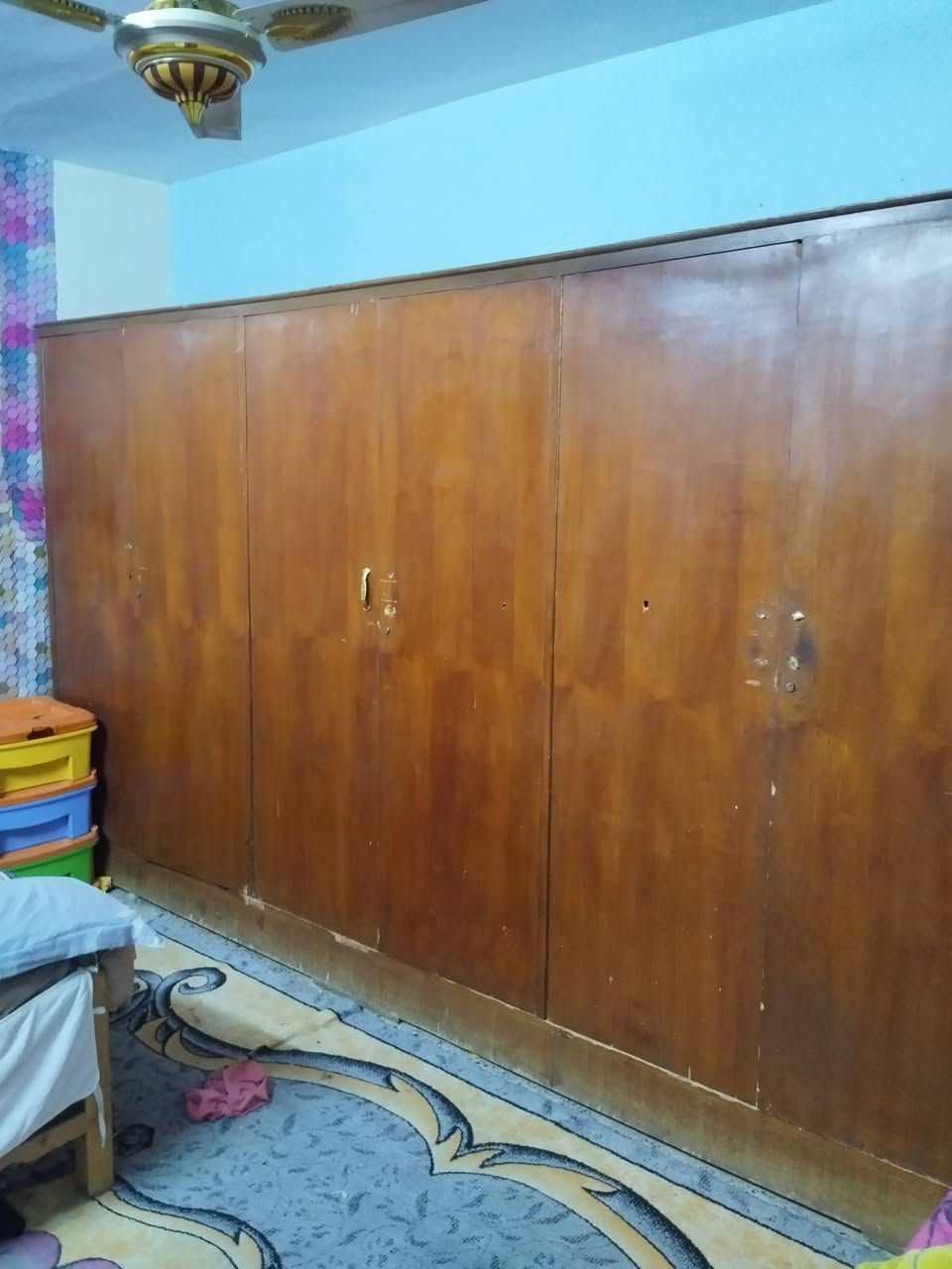 كنتور مستخدم ست أبواب السعر 150 ألف وبي مجال بغداد الشعلة *********** وبي واتساب
