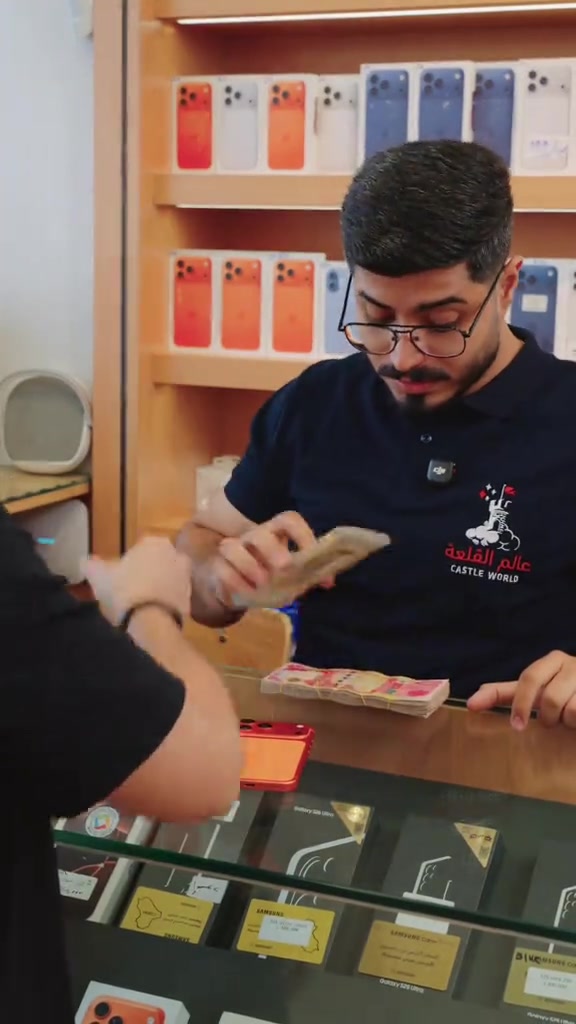 شلون برأيكم الواحد يتعامل ويا هيجي زبون ؟!😅


**إذا كنت صاحب هذا الإعلان وتريد حذفه لأي سبب، رجاءا أرسل رسالة إلى الدعم الفني**