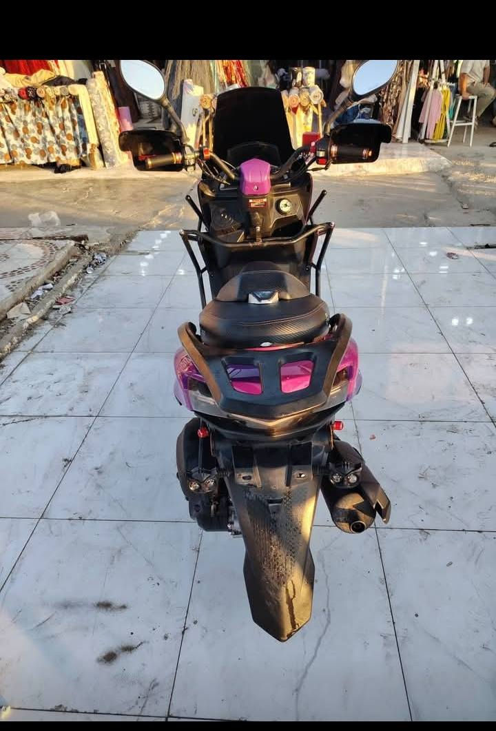 السلام عليكم دراجه ستانك موديل 2025 نضيفه الاستفسار *********** مكان ديالى
