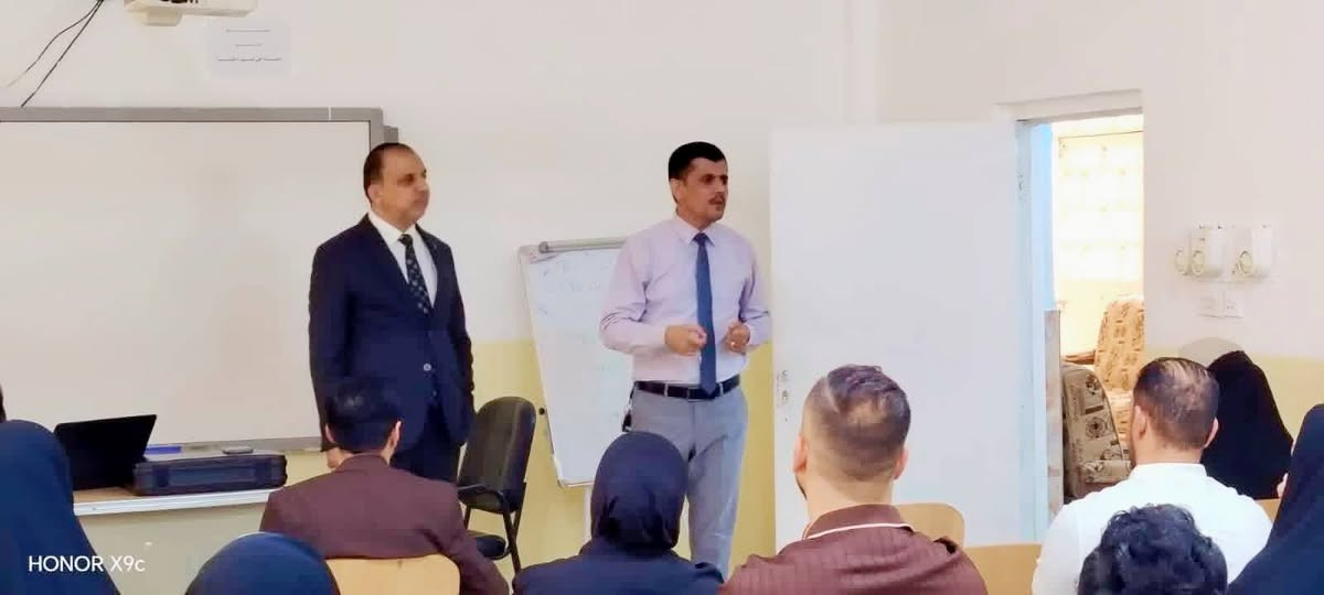 * بإشراف ومتابعة أ.م. د. نزار ياسر الدلفي  ، مدير قسم الاعداد والتدريب في واسط *

وبتنفيذ مباشر من القسم، تنطلق فعاليات الخطة التدريبية لعام 2026 بعقد دورات تخصصية لمدرسي ومدرسات مادتي الاجتماعيات والتربية الفنية في مركز المدينة وقضاء الحي، بإدارة مسؤول شعبة التدريب السيد حيدر بركاوي المحترم.

ويوازي ذلك استمرار دورة الصحة والسلامة المهنية لموظفي الخدمة والحرفيين والحراس، بإشراف السيد علي ماجد المحترم، مسؤول الشعبة، بهدف ترسيخ مفاهيم السلامة وتوفير بيئة عمل أكثر أماناً وانضباطاً.

نسعى من خلال هذه البرامج إلى الارتقاء بالواقع التربوي وتنمية المهارات المهنية للملاكات التعليمية، مع خالص التمنيات للمشاركين بدورات موفقة ومثمرة تخدم مؤسستنا التربوية.

#الدكتور 
نزار ياسر الدلفي


**إذا كنت صاحب هذا الإعلان وتريد حذفه لأي سبب، رجاءا أرسل رسالة إلى الدعم الفني**