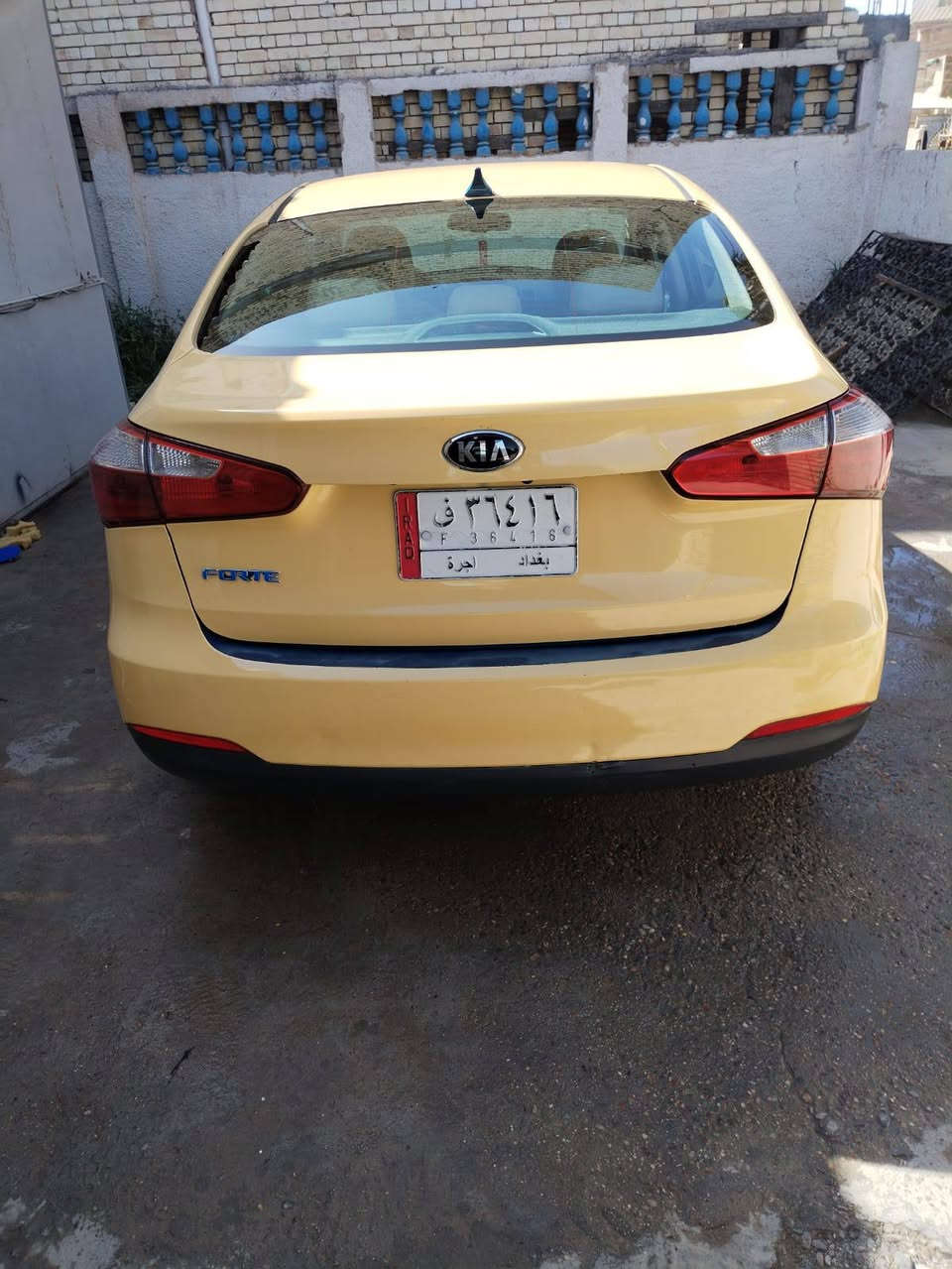 سلام عليكم للبيع فورتي موديل 2015 وارد امريكي حادثه ربع لبنيد فقط مكينة كير صدر تخم تاير كله جديد تبريد ثلج سياره حلوه جاهزة من جميع نواحي مكينة ما مفتوحه سياره مدوشمه عام رقم بغداد تحويل مباشر مكان بغداد دوره سعر 103 وبيه مجال للطيبين رقمي ‏‪***********‬‏
