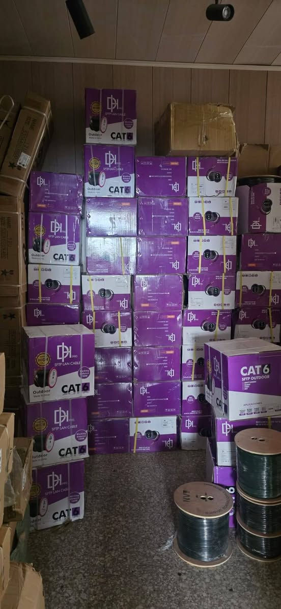 متوفر بكرات 
🟢بكرة dh-الأخضر 
🟢305m
🟢دبل تغليف 
🟢Cat6
🔸بسعر….95.000
➖➖➖➖➖➖➖➖➖➖➖
🟣بكرة  DH-البنفسجي 
🟣305m
🟣نسبة نحاس عالية 
🟣دبل تغليف 
🟣Cat6
🔸بسعر….130.000 الف
يتوفر توصيل لجميع المحافظات
للحجز مراسلة الصفحة


**إذا كنت صاحب هذا الإعلان وتريد حذفه لأي سبب، رجاءا أرسل رسالة إلى الدعم الفني**