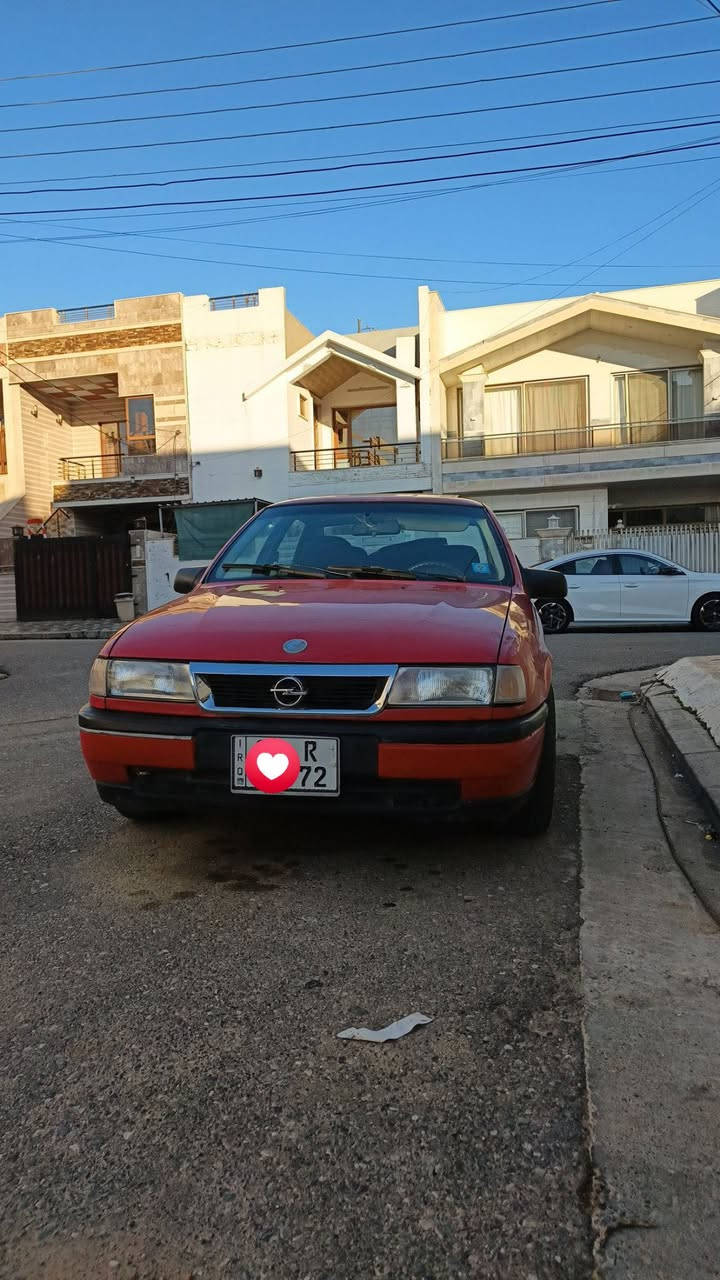 للبيع اوپل فكترا موديل  ٩٢ محرك   ١٦  قايش عريض سنوية جديد لحد ٢٠٣١بسمى بى كوبون بنزين شرط تحويل غرامة  سعر ٤٠  بيهة مجال رقمى *********** كورك ***********
