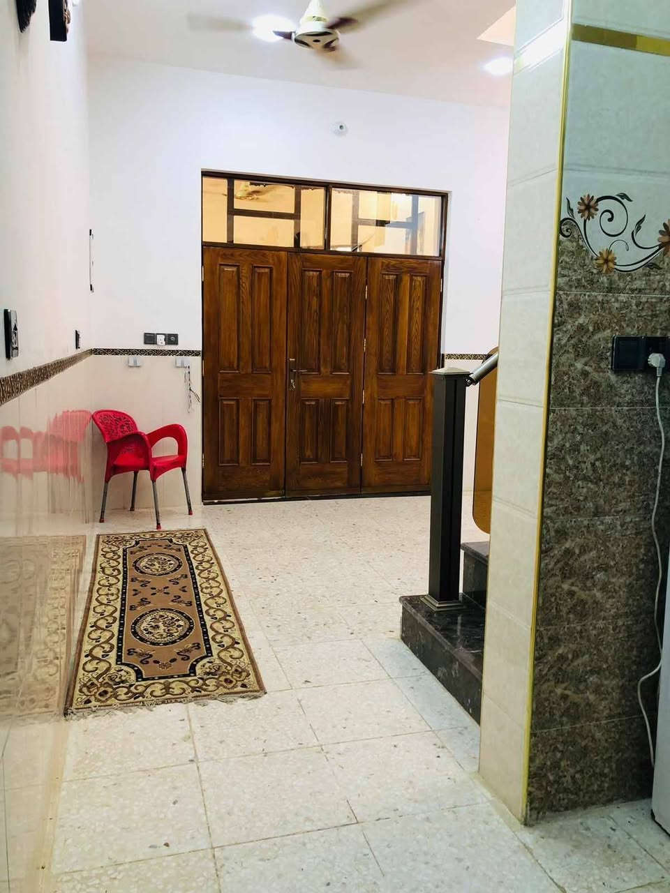 بيت 100م واجهة 5 ونزال 20 بوب الشام بكاع حجي رمضان  طابق ونص غرفتين منام طابو زراعي سند 25 للبيع ستفسار ***********
