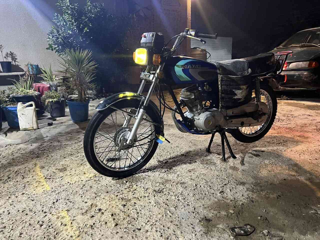 السلام عليكم نامة امتياز كلك كلك موديل 24 مكينة مفتوحه صار 4 أيام من جفتت الله شاهد مكفوله من السرقه دراجه نضيفه وخير من الله السعر 450 وبيها مجال مكاني كربلاء الإمام عون


**إذا كنت صاحب هذا الإعلان وتريد حذفه لأي سبب، رجاءا أرسل رسالة إلى الدعم الفني**