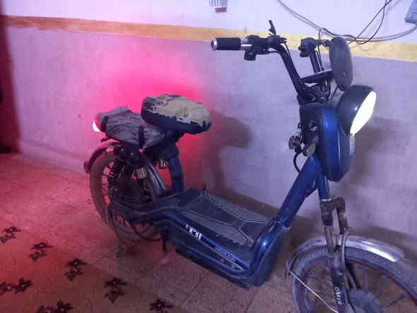 السلام عليكم  بسكيل شحن للبيع السعر ٢٠٠ ألف ***********
