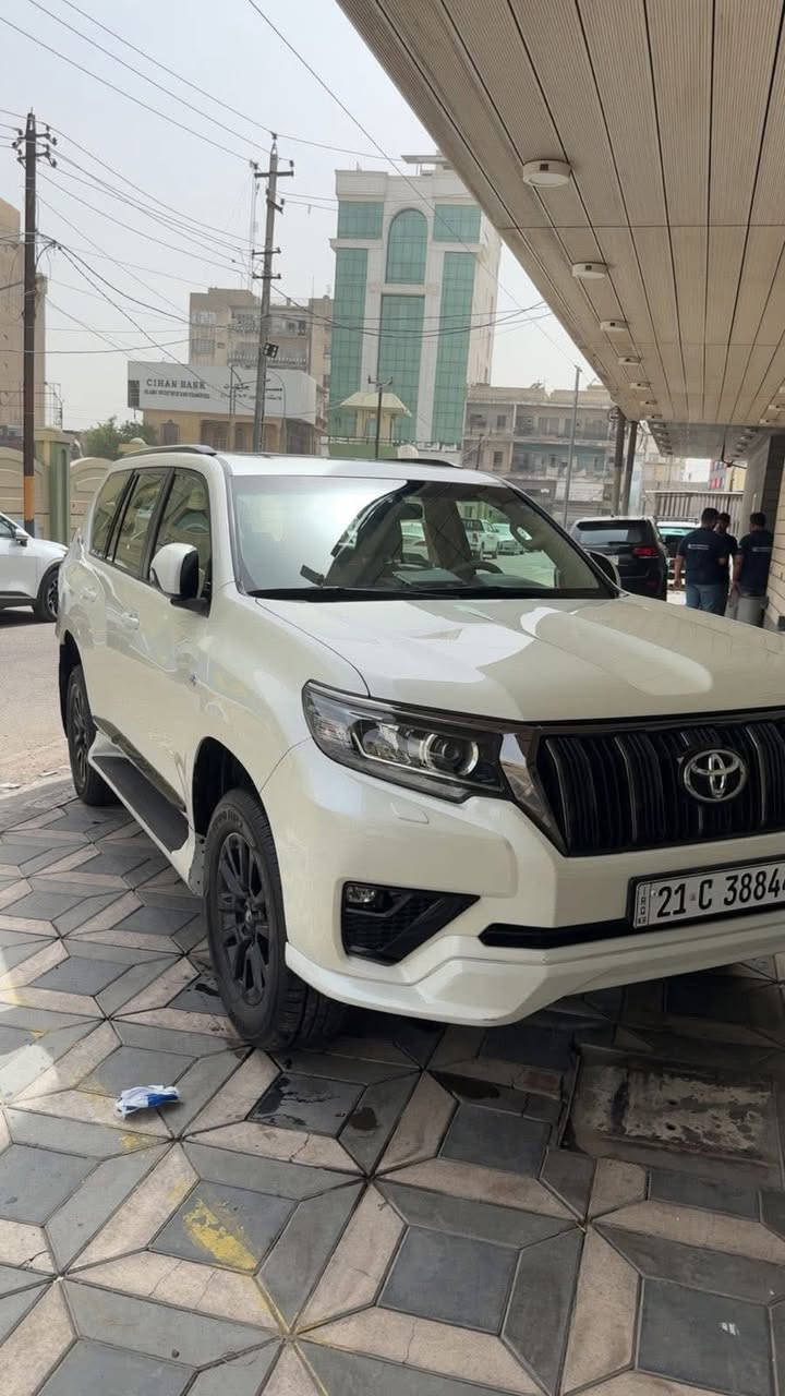 السلام عليكم برادو ٢١ مغلفة PPF ماشية ٧٧الف مكفولة كلشي موضح بالصور مكاني بغداد الاتصال على ***********
