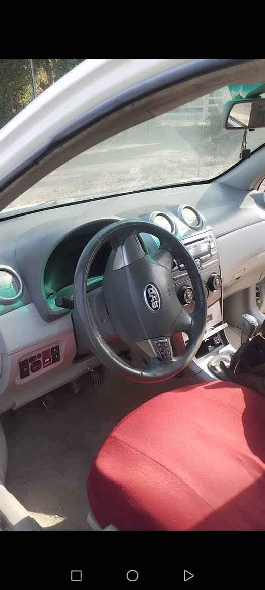 سلام عليكم بيوايدي موديل 13لبيع سيارة رقم بغداد لسيارة مال موصل كير ومكينه كفاله *********** مكاني حله بابل سعر ٢٦ وبيه مجال
