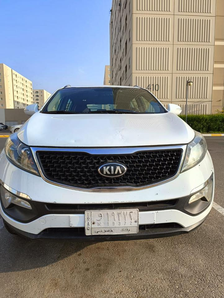 خليجي كفاله بدون صبغ
موديل 2015
السعر 153 وبيها مجال
مري شفط 

كامره

حساسات 

عدا ملاحضات بسيطه كولش بارد حافه البنيد وبارد قليل بالجنطه كد شبر مو اكثر السياره بسمي مكانها بسمايه خاص ممتواجد فقط رقم ***********
