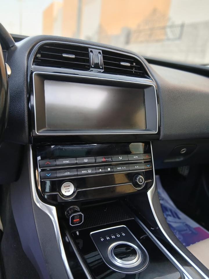 اسلام. عليكم. للبيع. جاكوار (XE R-Sport )موديل. 2019 وارد خليجي. ماشيه. 40 الف كيلو متر حقيقي  فول موصفات. واحد على. واحد راداد امامي. فتحه. سقف. حساسات. امامي. خلفي تحديد مسار. توقف. ذاتي. سايد بريك. كهرباء كير. ماوس داخل بيجي غرفه. فول كهربائي ⚡️ شاشه. كبيره كار. بلي سستم. صوت. كامل وبعد. بيه هواي. موصفات. غنيه عن تعريف حجم. المحرك. (2000) تون تيربو  السعر(130) الستفسار اتصل//***********) عنوان سيارة كربلاء المقدسه. بيع. فقط
