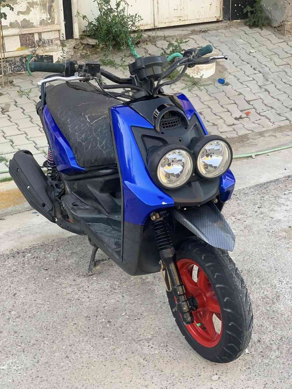 سكنس جبلي مديل 2012 كفاله عامه
مكينه مكفوله برغي ممفتوح
اكلجات شلعه ومعدل 
اوارق كامله
دراجه مفوله مناقصها اي شي
مكاني بغداد الحسينيه 
السعر واحد و150 وبيها مجال بسيط
***********
