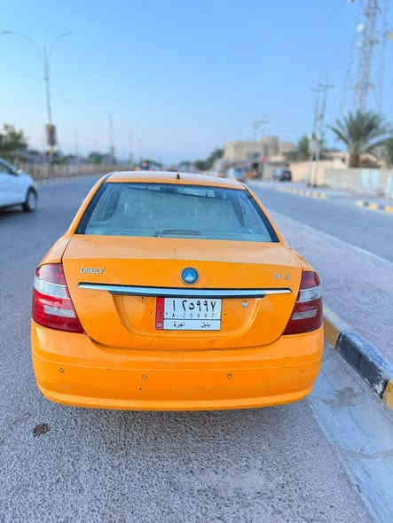 السلام عليكم جيلي موبل مديل 2012 مكفوله من كلبه وضربه وتبديل محرك وكير مكفول لايبخر ولا ينقص حداده جديده تخم تاير كهربائيات كله شغاله مصفره هيه و غرامات سنويه لل28 مشروع وطني سياره بسمنه لسعر 30 لشراي يتصل هذا رقمي *********** بي واتساب
