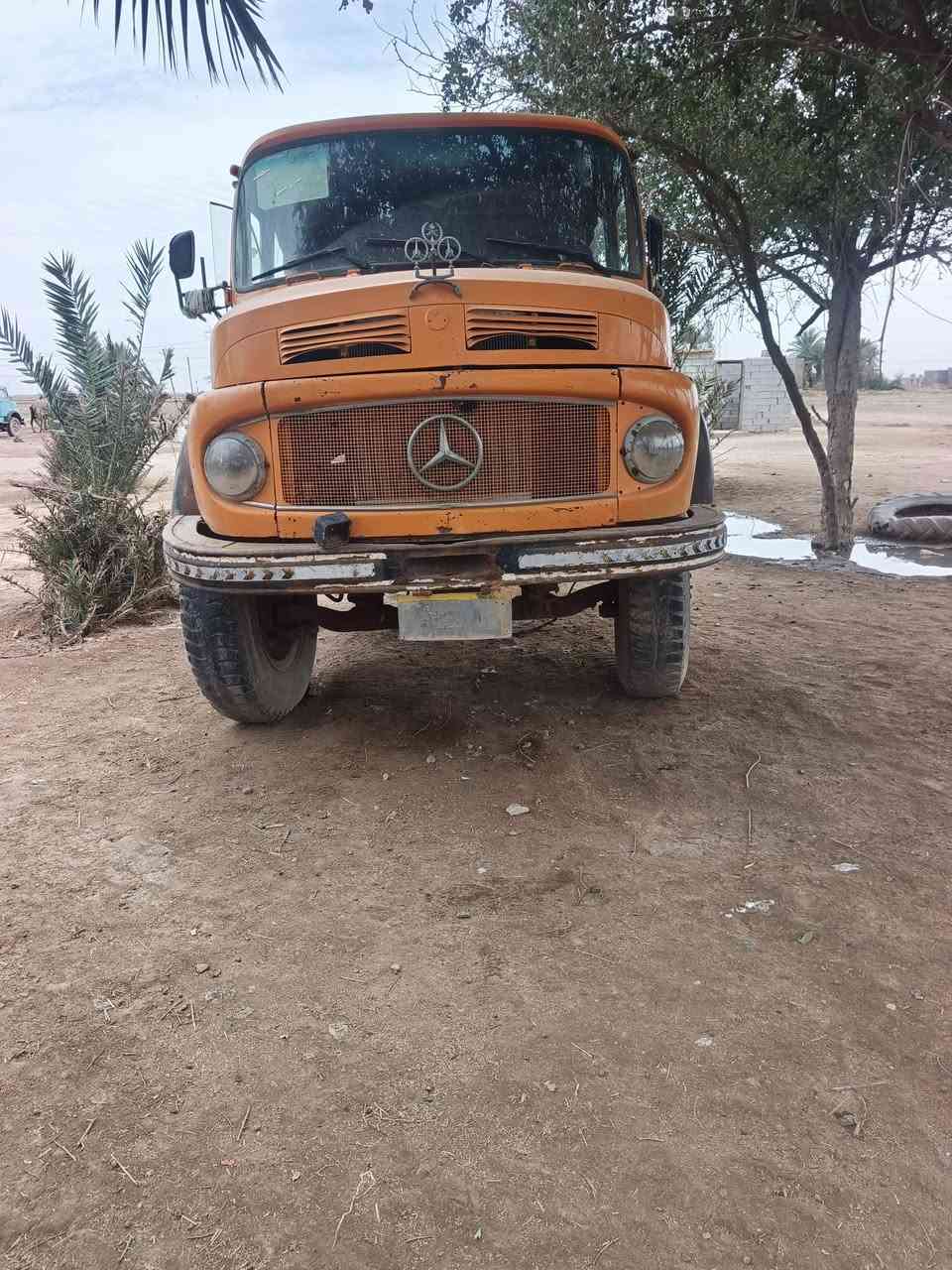 السلام عليكم فخمه للبيع موديل 80 محرك 55 جير 25 سياره مقفوله استفسار رقم ***********
