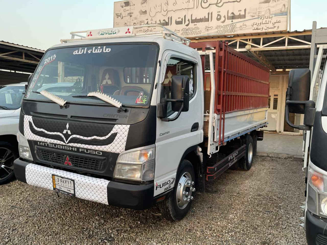 سلام عليكم 
كنتر للبيع موديل 2015كويتي 
سياره مكفولة كفاله عامه من ضربة وصبغ 
محرك وكير اكسن مكفولات درجة اولى 
سياره دوشمه وحداديه وتخم تاير مكفولات 
تحويره 17ونص سيارة جاهزه ما بيه برغي رقم بغداد 
العنوان:بابل: القاسم 
رقم الهاتف:***********_***********
