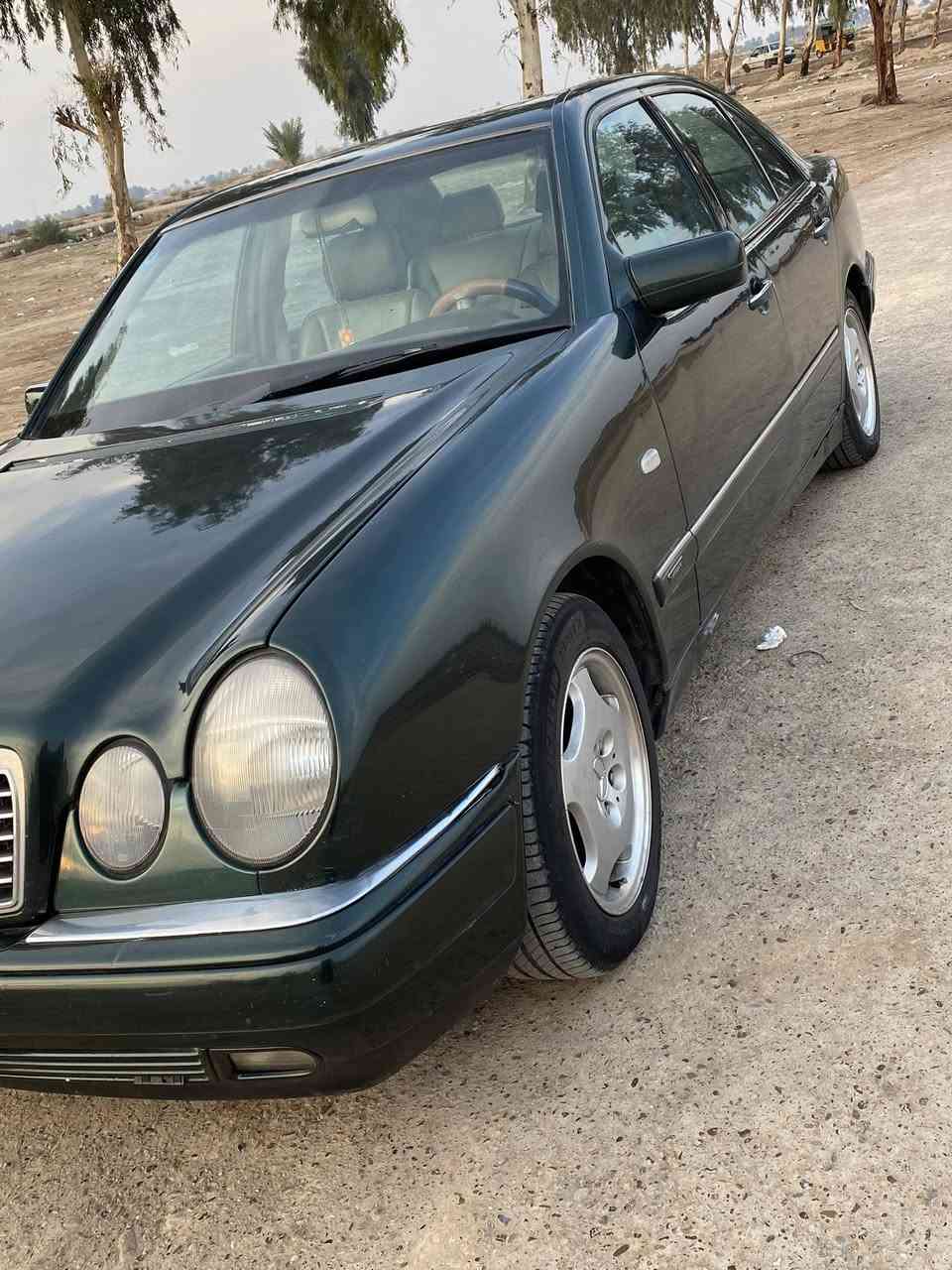 مارسدس ام عيون لون زيتوني مديل 97 كامله من كلشي مابيه ظررر مصبوغه لجماليه فقط مكان بغداد رقم الهاتف    السعر ٩٢         ‭  ٠٧٧٤ ٩٧٤ ٠٨٨٨‬
