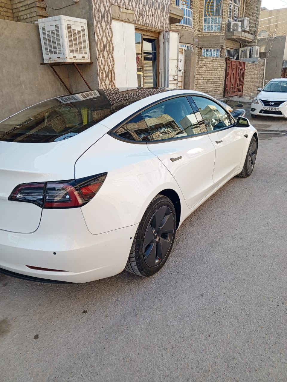 تسلا 3 موديل 2023
الحادث خلفي كما موضح بالصور
بدون ايرباك
العنوان بغداد الغزاليه
للاستفسار الاتصال على 
***********
متواجد واتساب
