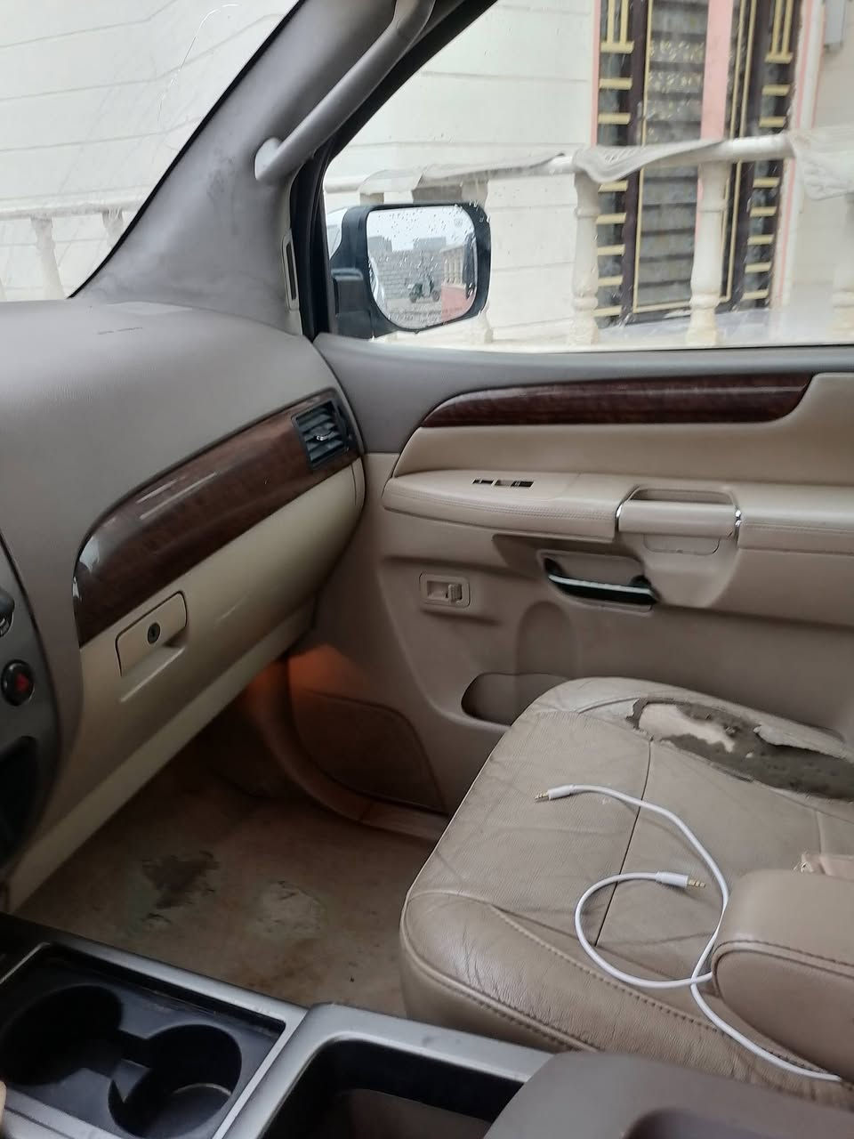 السلام عليكم ،، نيسان ارمادا 2011 وارد امريكي مواصفات SL محرك 8 سلندر 5.6 ضررها البونيد مبدل أصلي وبيها شوي بارد بالجاملغ السونار موجود
بصمة
تبريد تدفئة ثلاث قطع
ابواب ذكية
7 راكب 
حساسات امامية خلفية 
شاشة كامرة 
مقاعد السائق والراكب كهرباء 
مقاعد الصف الثالث كهرباء 
تحكمات ستيرن 
تحكم كهرباء بارتفاع البريك والسكليتر 
گير محرك شرط حدادية سنوية ل 2028 السيارة جاهزة مال بيت ما تدفع دينار بيها
مكان السيارة صلاح الدين الشرقاط الساحل الايسر ،، السعر 125 وبيها مجال 
للاستفسار ***********
