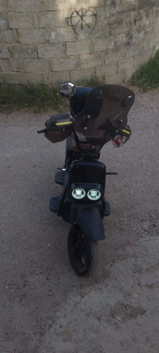 سلام عليكم شباب دراجه شحن نوع كوريا ام ار
 حجم 19👌🏿
ملف 2000🤪
 عقل رياضي😱
 بريكات هايدروليك 😏
شاشه تعرضلك😮
 الكيلو متر والسرعه والشحن والبريكات والستاند جانبي🫣
 والستاند ثنائي 
تخم اشاير 🥹
ودرع على كل الدراجه 🤯
جنطه اضافيه 🙂‍↕️
بطاريات مسطره كبار 40امبير  👆🏿
نضام مانع سرقه وتشغيل وتقفيل وفتح عن بعد✍️
 الدراجه كفاله عامه زيرو ❤️‍🔥
وشاحنه اصلي👌🏿
 ومري جانبيه👀
 وجامه اماميه 🤟🏿
واقيات
 نضام Abis مانع انزلاق
 بيه قاطع دوره 
بكلايت خلفي 
لد زنون علي ناصي💎
ويل 20/12 جوبلس الاصلي
دبل الخلفي اصلي مو تجاري 
وبعد بيه مواصفات  
سرعه 70بتطبيق ويز😱❤️‍🔥
 السعر550🧠🫴
***********
