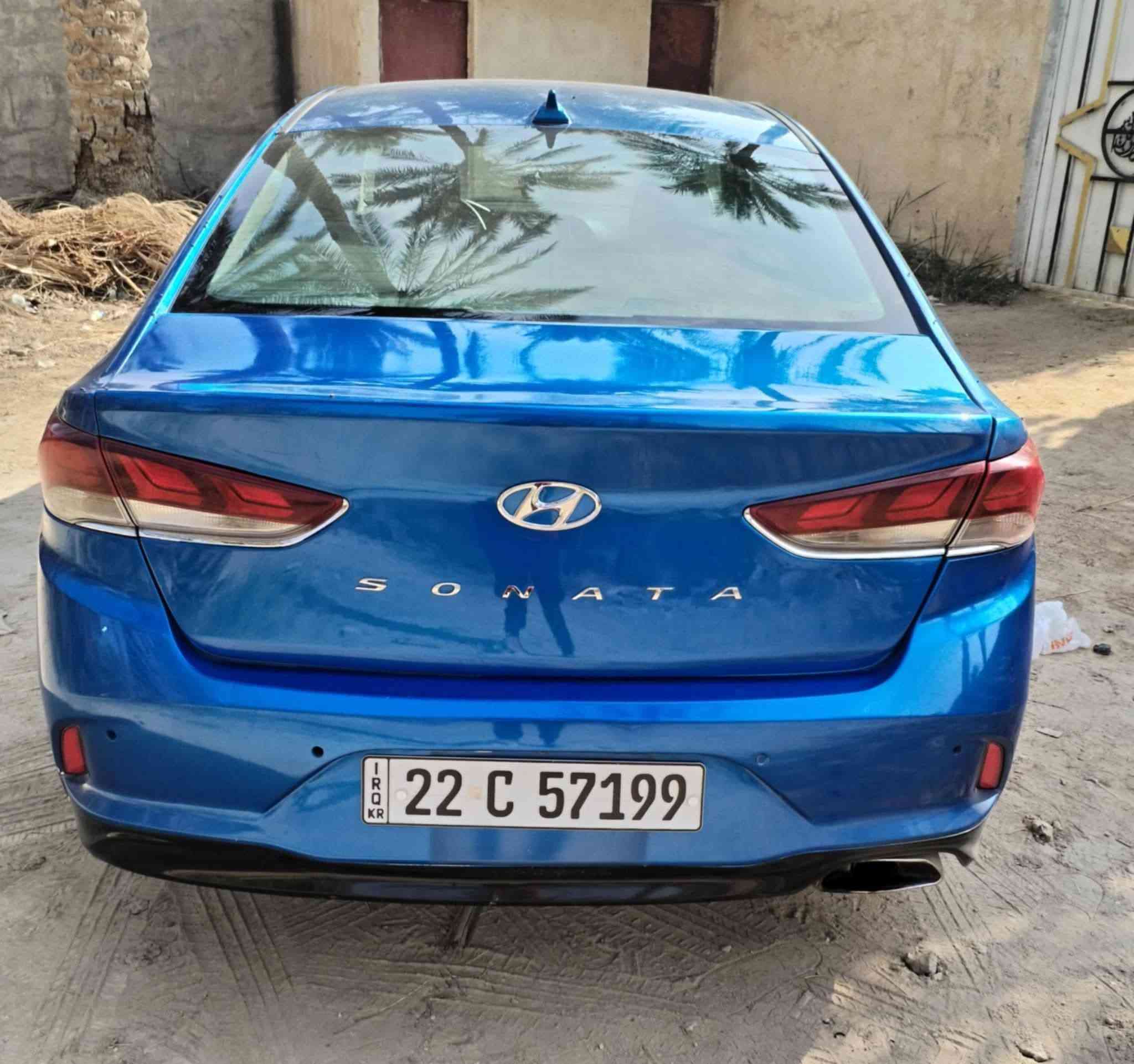 السلام عليكم
سوناتا ٢٠١٨ امريكي حادث خلفي صندوك 
رقم اربيل الدولي 
محرك 2400 جي دي
فول موصفات  
 رادارات
 ويل كب 
تحكمات ستيرن 
شاشه
ثلاث انظمه قياده 
ماشيه90الف ميل
كير مكينه ما مفتوحه 
تبريد تدفئه صدر كفاله 
السعر 133وبيهه مجال
مكان السيارة كربلاء_طوريج الخيرات 
للاستفسار الاتصال ع رقم ***********
***********
