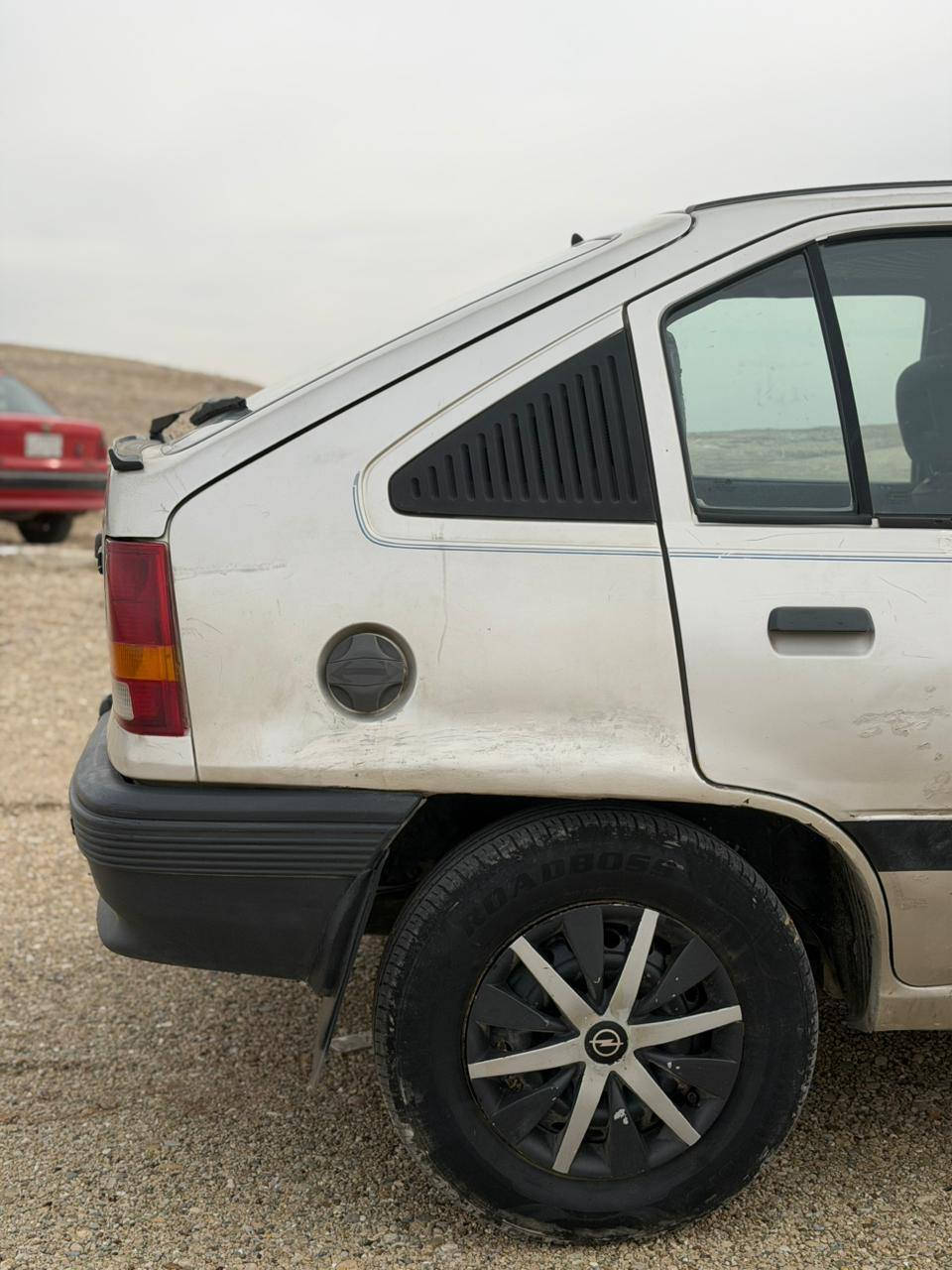 السلام عليكم
للبيع اوبل كاديت بلاديه

وضع شركة لا طخه ولا صبغ 

توماتيك 

موديل 91

قفل مركزي 

ستيرن بور 

كهربائيات كلها شغاله 

كير شرط 

محرك فقط بخار قليل 

بسمي لتواصل 
السعر 35

***********

0777142642
