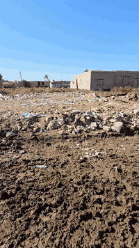 ياالله قطعه للبيع المساحه 200م العنوان طويريج الحولي خلف بيت مدير الناحيه سند 25 السعر 13 قفل  🔐 جدا قريبه على  تبليط  بيع مستعجل للاستفسار 
*********** __***********
