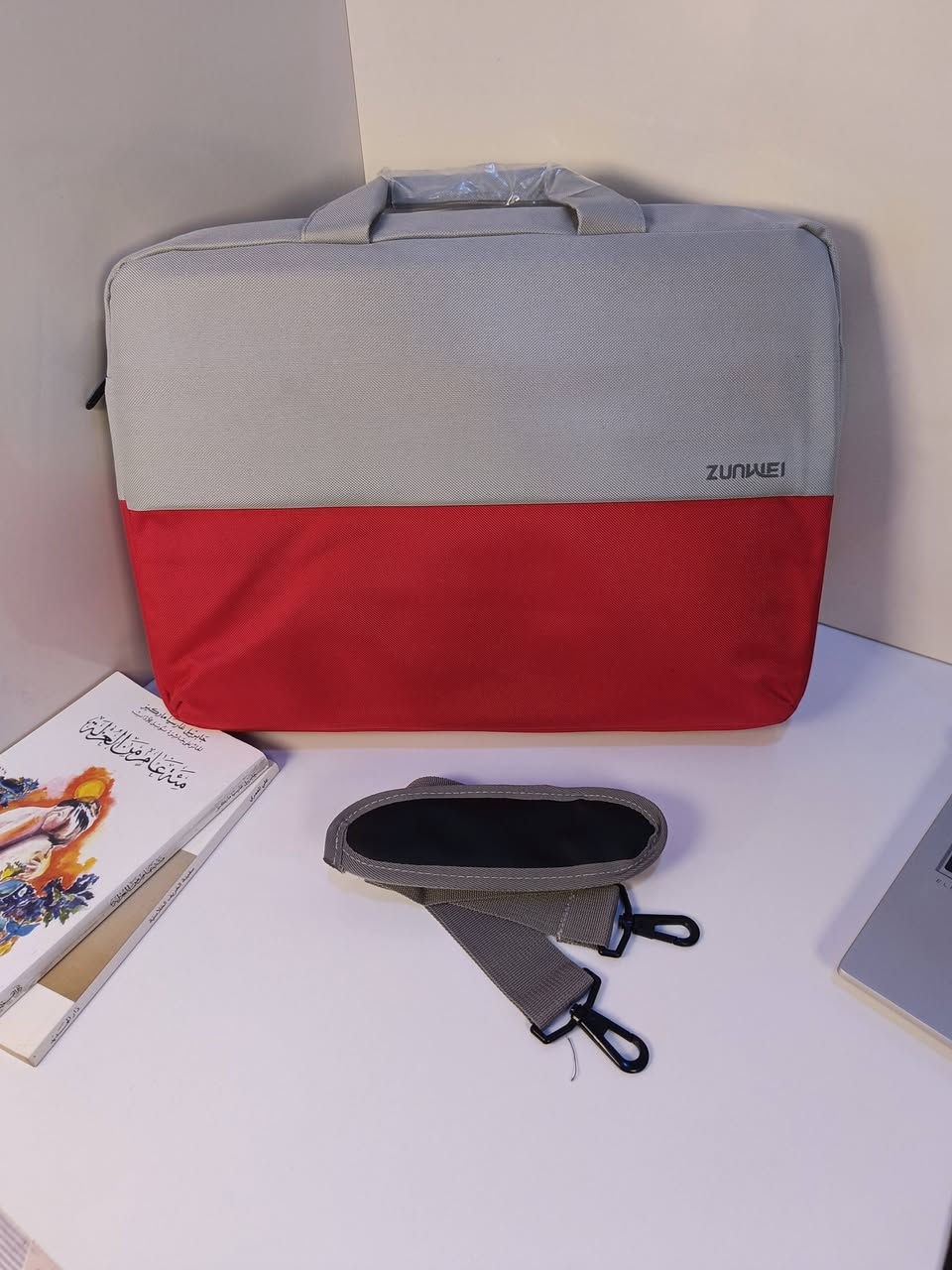 حقائب لابتوب مديلات راقية
💰 السعر: علق بأي كلمة ويوصلك السعر فوراً على الخاص 😍

📲 للطلب والاستفسار: راسلونا واتساب
📞 ***********
🔗 رابط واتساب مباشر:
https://wa.me/message/TCU747EP3YNBG1
🚚 توصيل سريع لكل محافظات العراق 🇮🇶 فقط بـ 5,000 دينار

✨ لا تفوّت الفرصة… الكمية محدودة ✨

-------------—----—————
#جنطة_لابتوب #لابتوب #لابتوب_عراقي
جنطة لابتوب، حقيبة لابتوب
