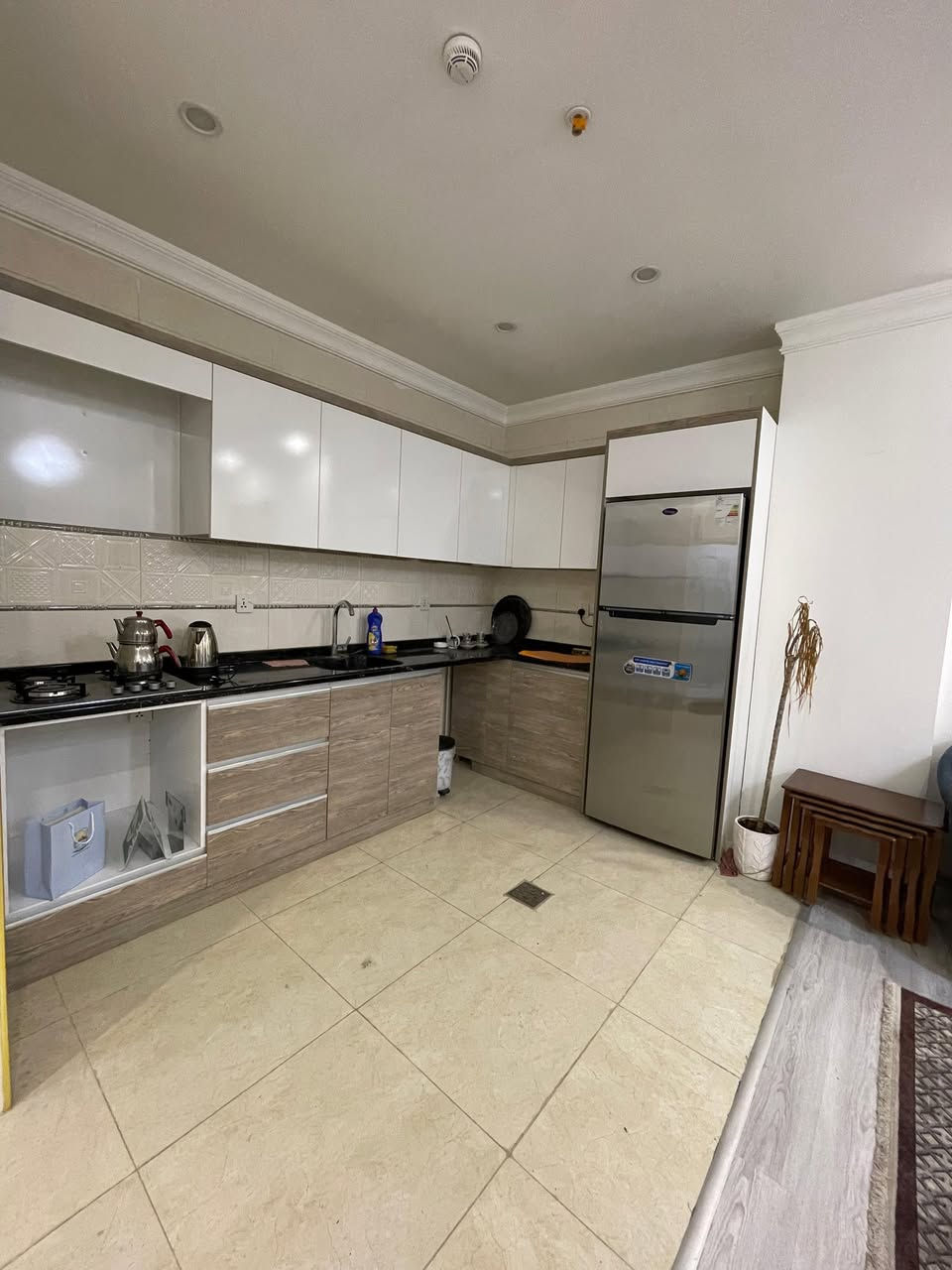 شقة للإيجار فى مشروع واو تاورز 
--------------
شوقە بۆ کرێ لە پرۆژەی واو تاوە 

مساحة ٩٠ متر.        رووبەری ٩٠ مەتر

مباشر علی شار ١٠٠متر مقابل جامع جیهان 
-------
راستەوخۆ لەسەرر شەقامی ١٠٠ مەتری بەرامبەر زانکۆی جیهان

٤٠٠$ 
📞***********
