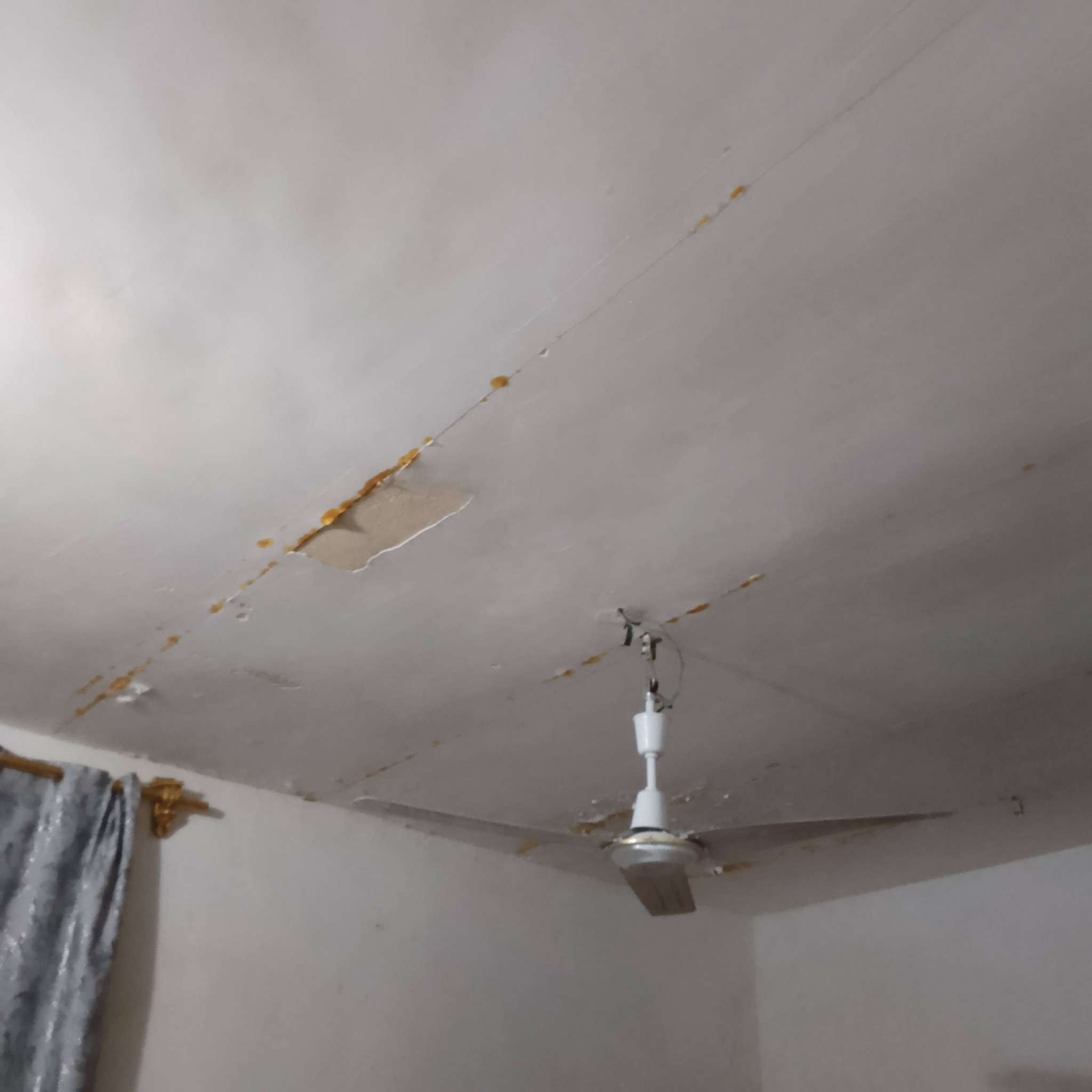 دار البيع طابو زراعي سند 25 مساحه 100 متر
موقع خلف محطه العلاك
السعر 16 وبيه مجال
غرفتين وصاله ومطبخ
***********
