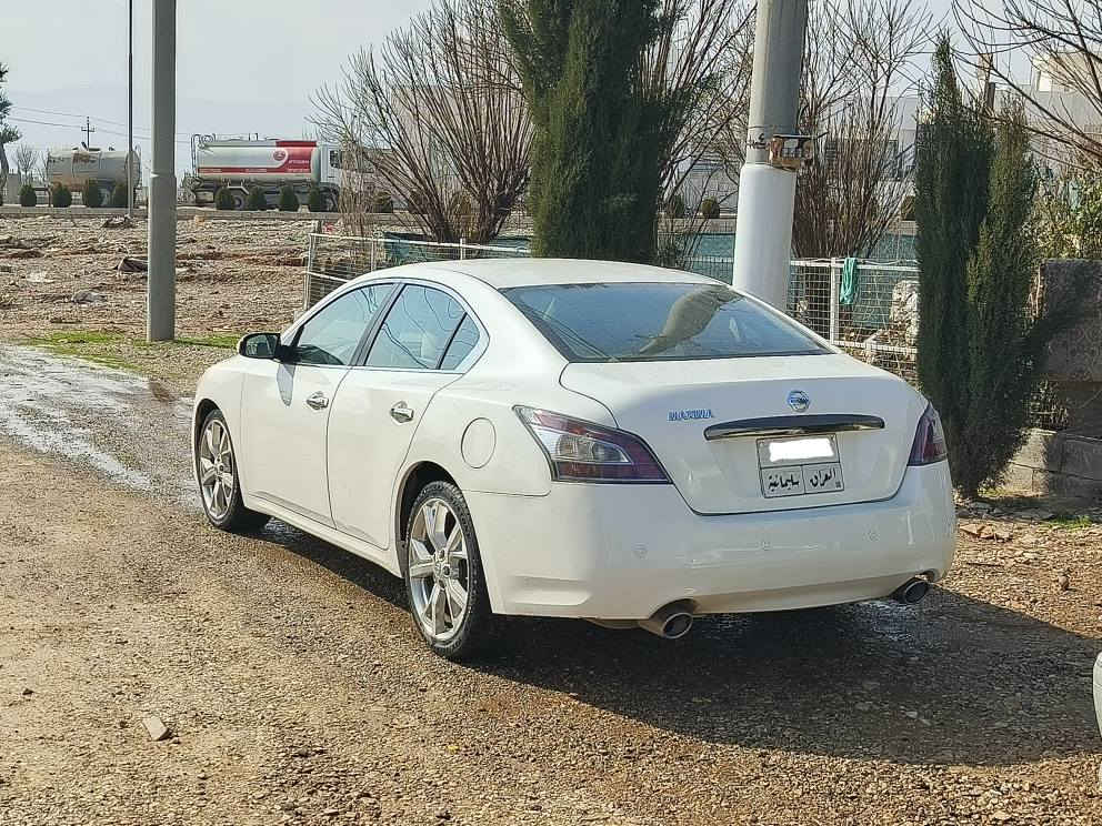 nissan Maxima 2012
نیسان ماکسیما ٢٠١٢ بۆفرۆشتن
سەیارەکە زۆر پاک جوانە
توند و تۆڵە بێ تەقە و ڕەقەیە 
٥ پارچەی بۆیاخ بێ ناووگرتن 
مواسەفات فوولە 
بۆ نرخ پەیوەندی بەم ژمارەیەوە بکەن 

0750 109 6166
0770 146 0812 السليمانية, العراق

