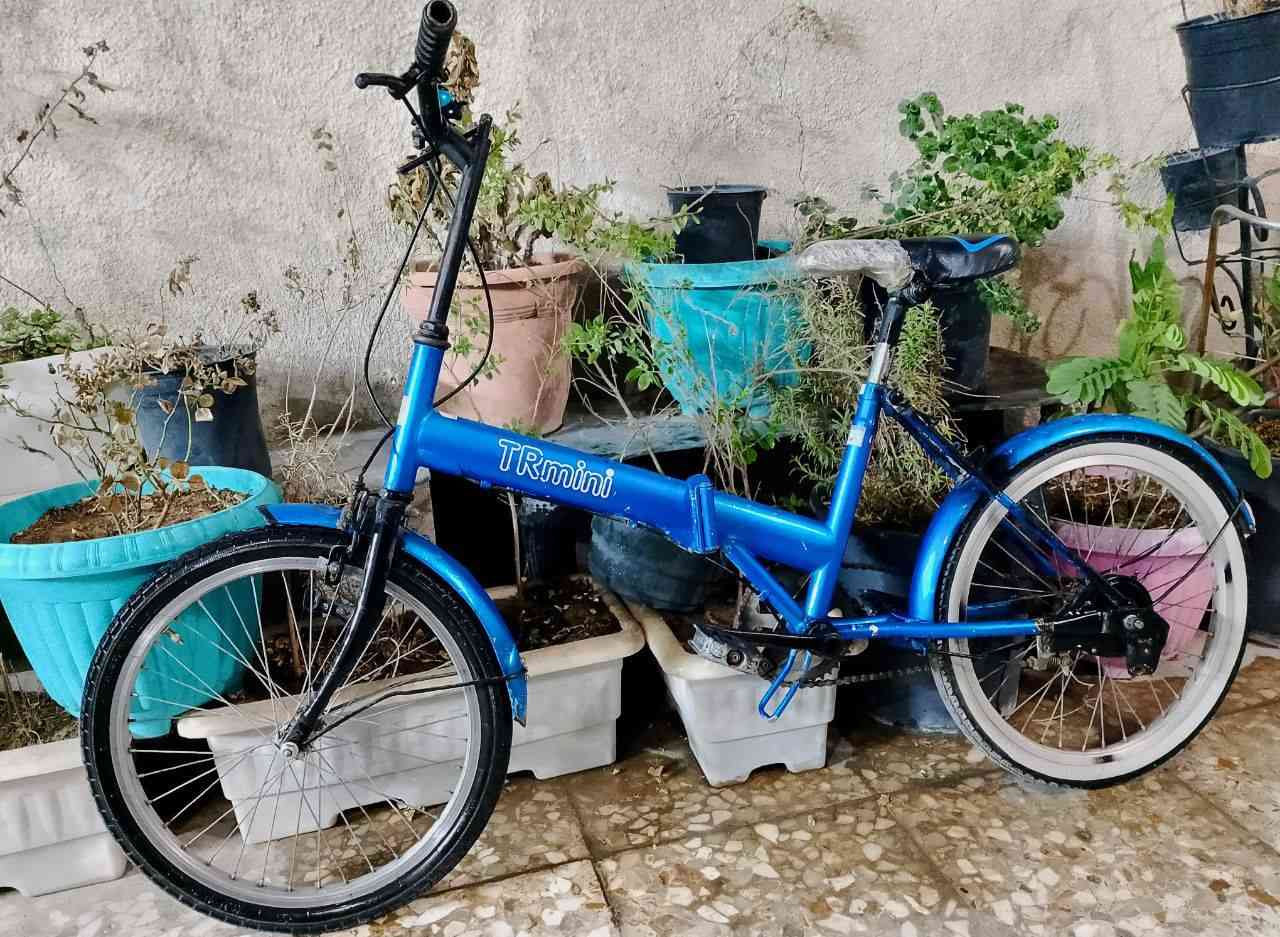 السلام عليكم.
السلام عليكم.

بايسكلات للبيع(مستعملات).

الابيض(c700)حجم(26).

بي عطل البريك الامامي ما يشتغل.

للمراسلة:***********

السعر:الابيض 75 ألف.
         الازرق 35 ألف.
رجاءاً اذا مو شرايي لا تراسل.
