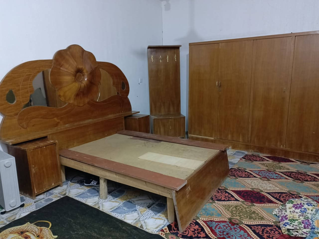 كوت حي الحكيم قرب الحولي
السلام 350
 ***********
