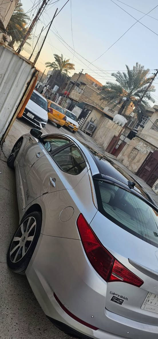 السلام عليكم اوبتما موديل ١٣ امريكي  للبيع السياره فول لمتد واحد على واحد السونار مرفق مع الصور السعر ١٠٣ وبيها مجال الشراي يتصل مكان حي الجهاد الاساتذه ***********
